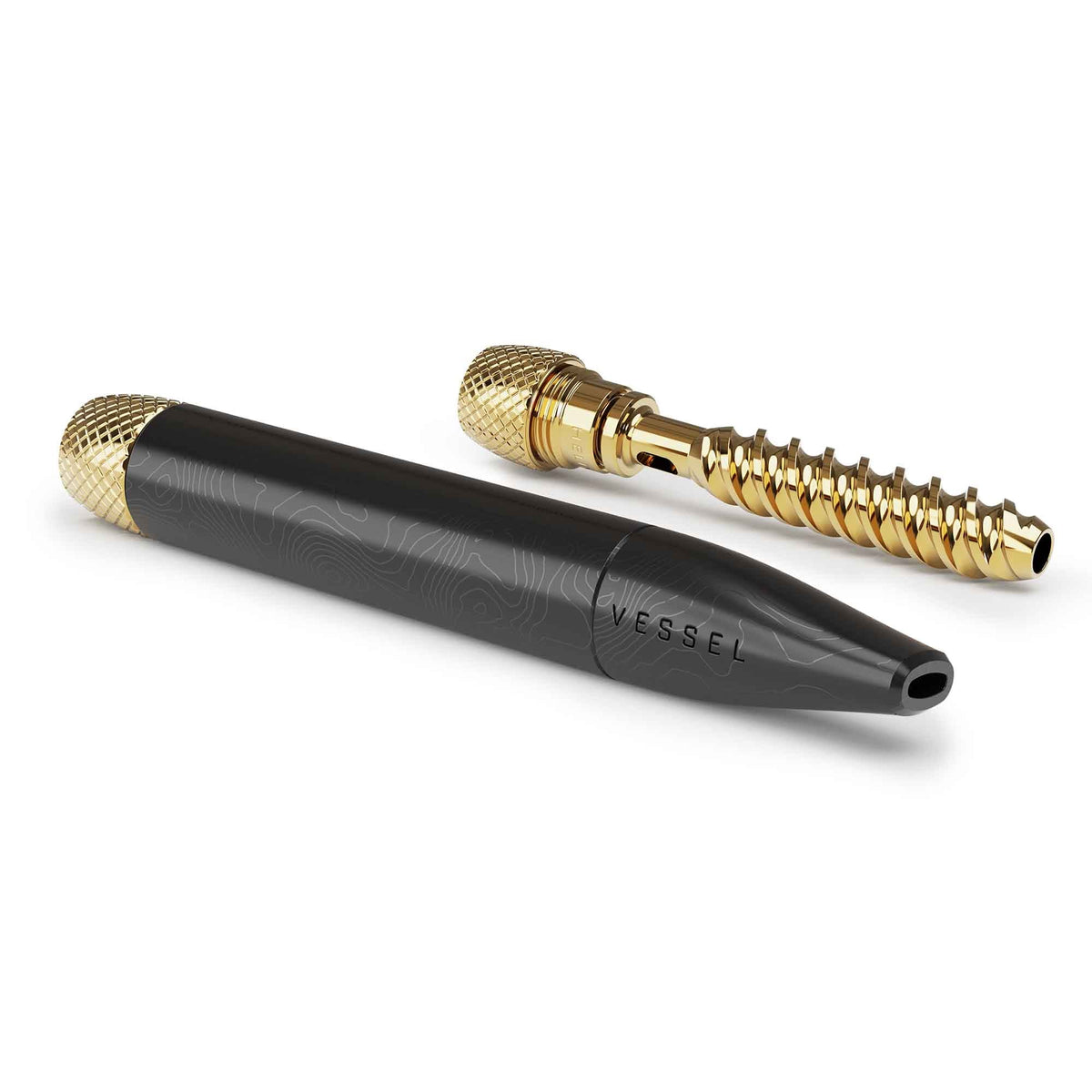 Vessel One Hitter pero v čiernej farbe so zlatým náustkom a kazetou