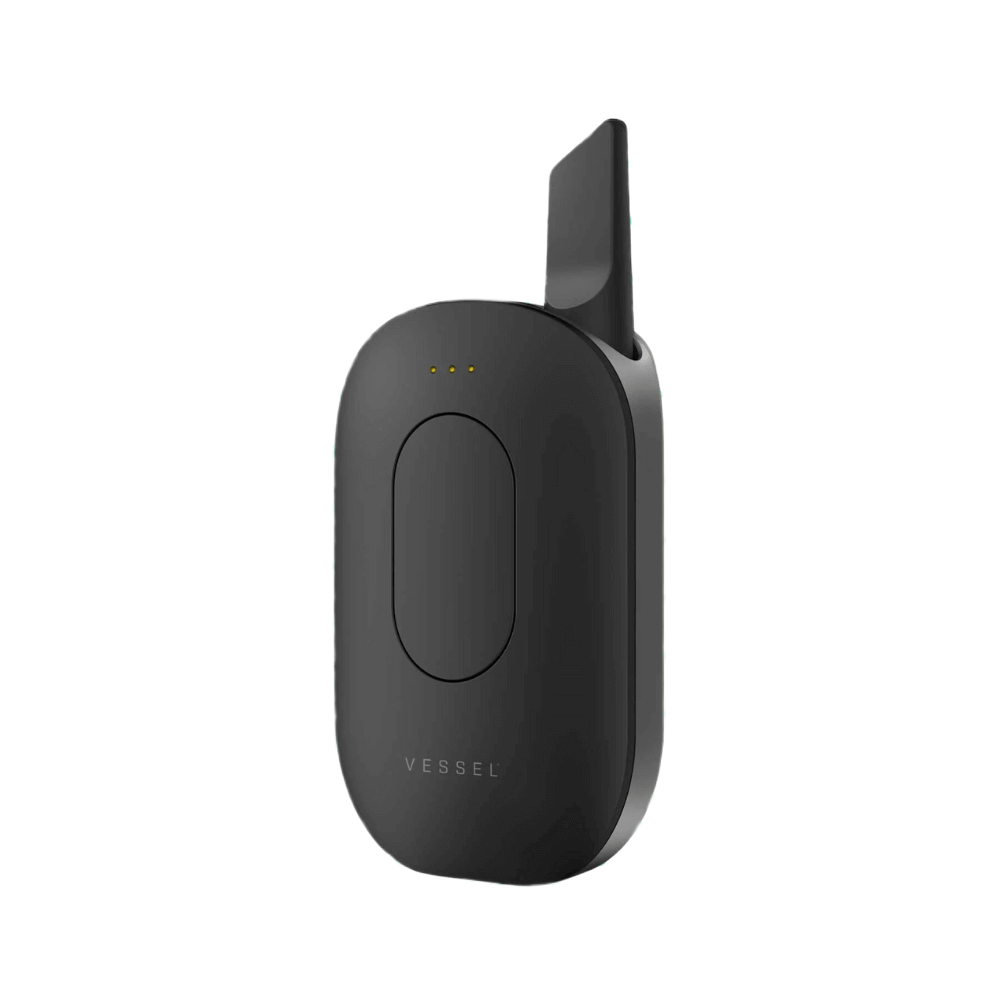 Vessel Compass vape zariadenie v gunmetal čiernej s nabíjacím dokom a LED indikátormi